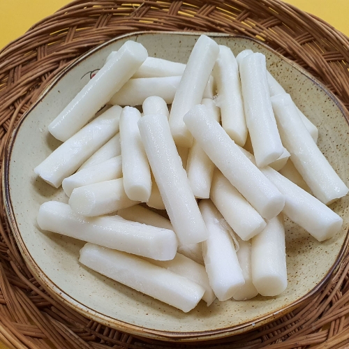 쫄깃한 백미떡볶이떡 500g 유기농쌀 국민간식 볶은소금